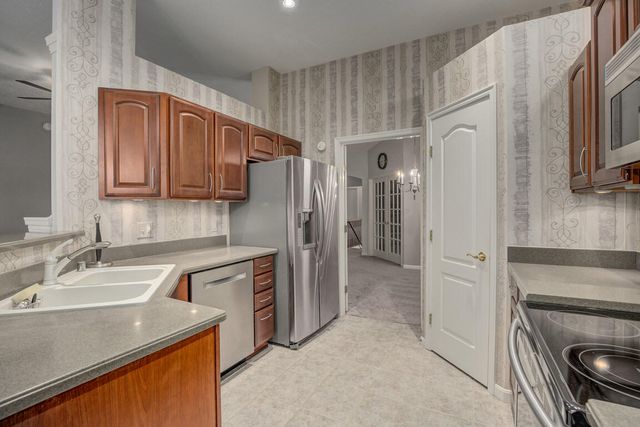 1934 Mimosa Trail Trail, 301, Florence, KY 41042