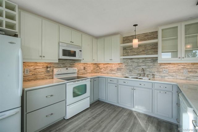 9825 Ryan Gulch Road 201, Silverthorne, CO 80498