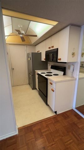 4119 61ST AVE TER W 107, Bradenton, FL 34210