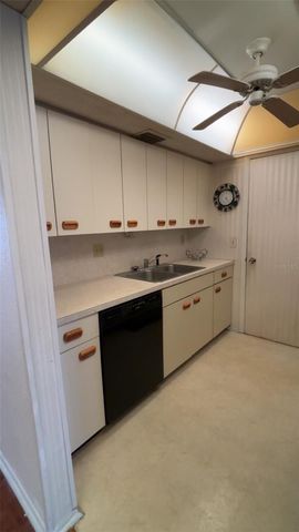 4119 61ST AVE TER W 107, Bradenton, FL 34210