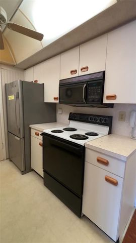 4119 61ST AVE TER W 107, Bradenton, FL 34210