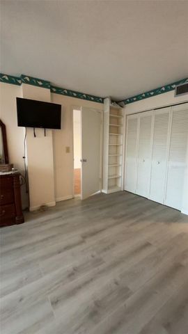 4119 61ST AVE TER W 107, Bradenton, FL 34210