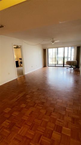 4119 61ST AVE TER W 107, Bradenton, FL 34210