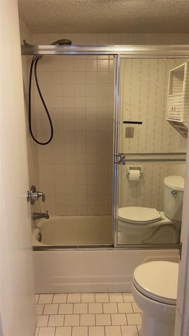 4119 61ST AVE TER W 107, Bradenton, FL 34210