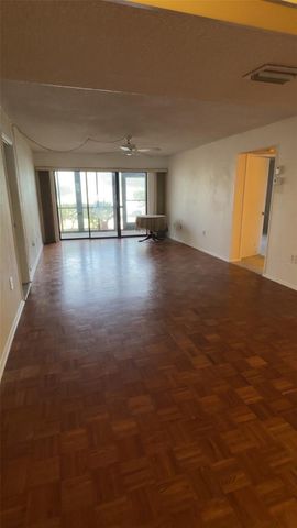 4119 61ST AVE TER W 107, Bradenton, FL 34210