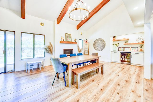 6282 Melita Rd, Santa Rosa, CA 95409