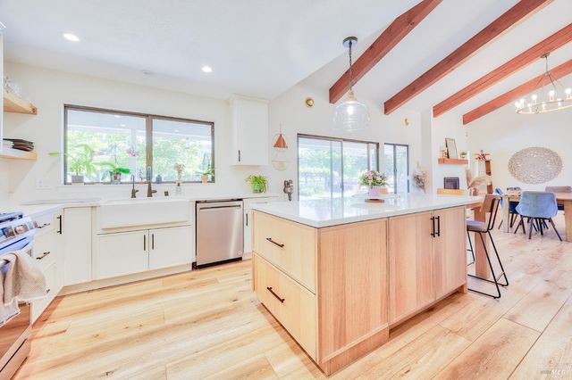 6282 Melita Rd, Santa Rosa, CA 95409