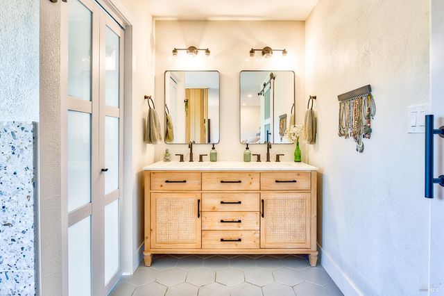 6282 Melita Rd, Santa Rosa, CA 95409