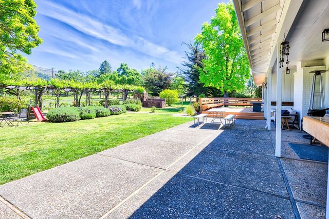 6282 Melita Rd, Santa Rosa, CA 95409