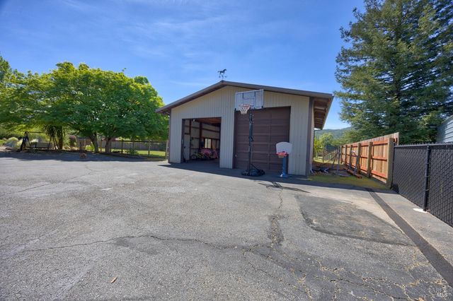 6282 Melita Rd, Santa Rosa, CA 95409