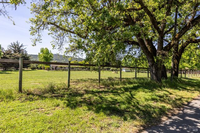 6282 Melita Rd, Santa Rosa, CA 95409