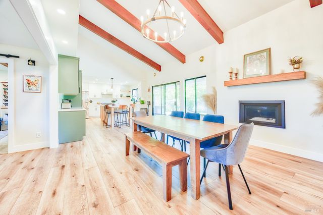 6282 Melita Rd, Santa Rosa, CA 95409