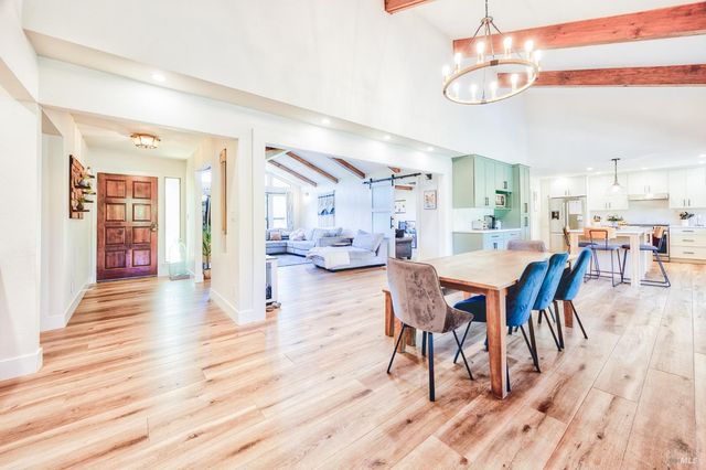 6282 Melita Rd, Santa Rosa, CA 95409