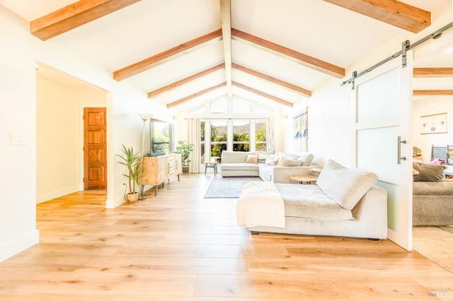 6282 Melita Rd, Santa Rosa, CA 95409