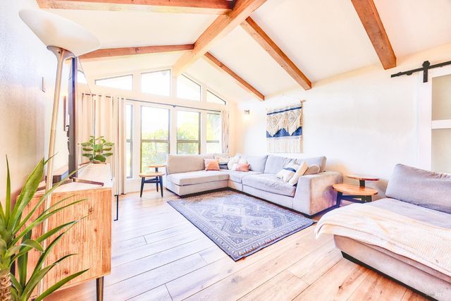 6282 Melita Rd, Santa Rosa, CA 95409