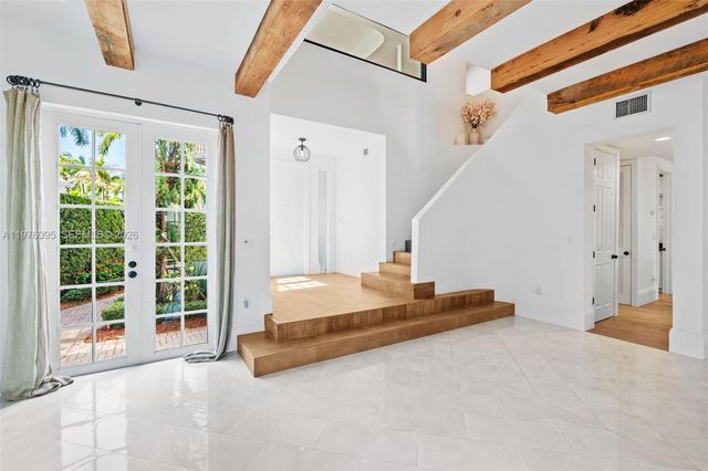 20865 NE 31st Pl, Aventura, FL 33180