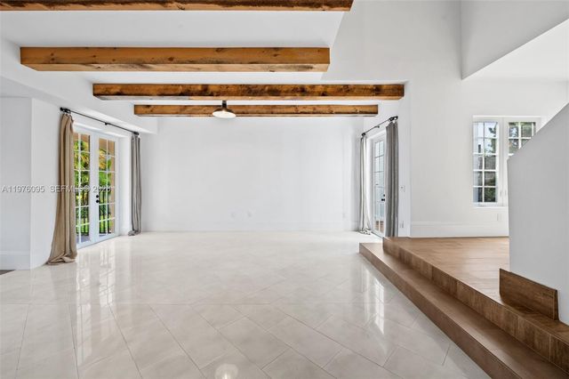 20865 NE 31st Pl, Aventura, FL 33180