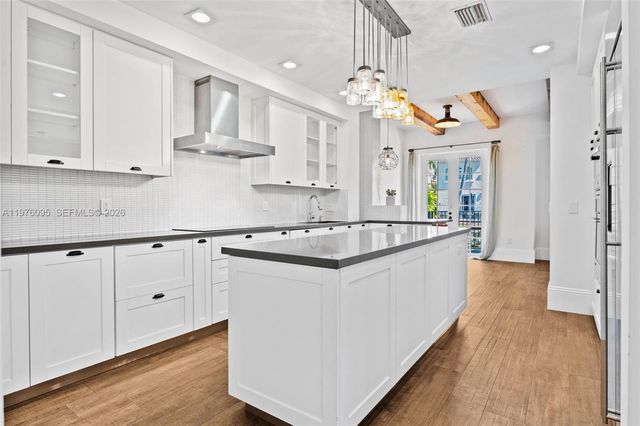 20865 NE 31st Pl, Aventura, FL 33180