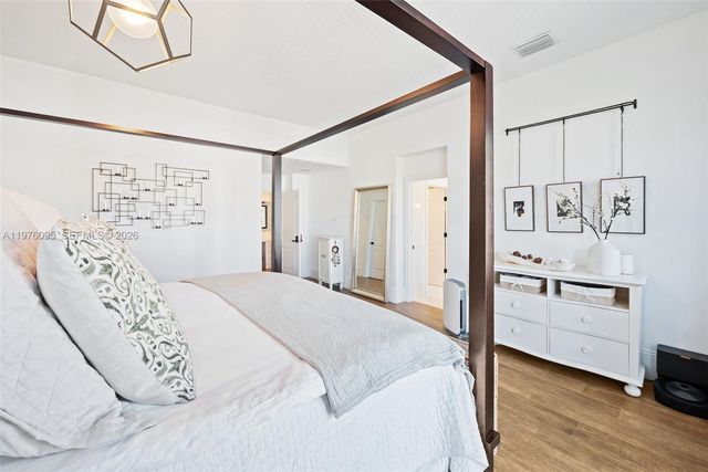 20865 NE 31st Pl, Aventura, FL 33180