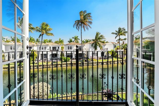 20865 NE 31st Pl, Aventura, FL 33180