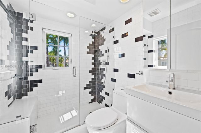 20865 NE 31st Pl, Aventura, FL 33180