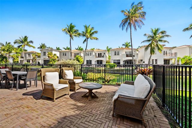 20865 NE 31st Pl, Aventura, FL 33180