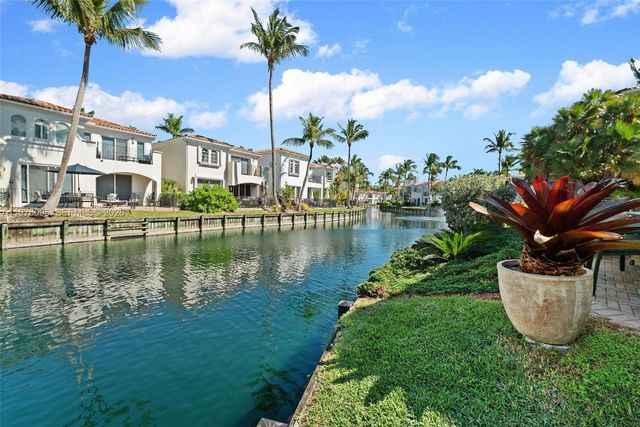 20865 NE 31st Pl, Aventura, FL 33180