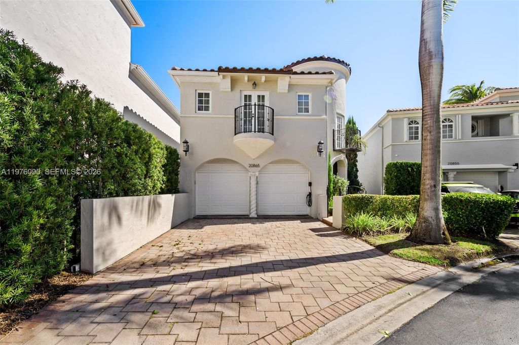 20865 NE 31st Pl, Aventura, FL 33180