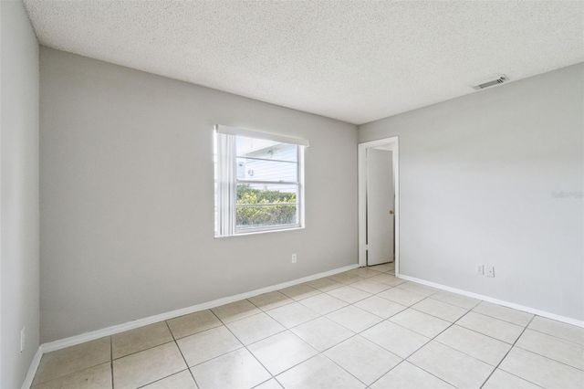 2 LAKE VILLA WAY, Kissimmee, FL 34743