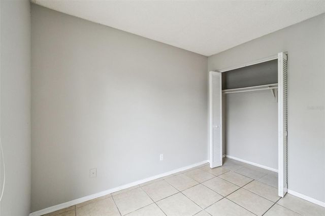 2 LAKE VILLA WAY, Kissimmee, FL 34743