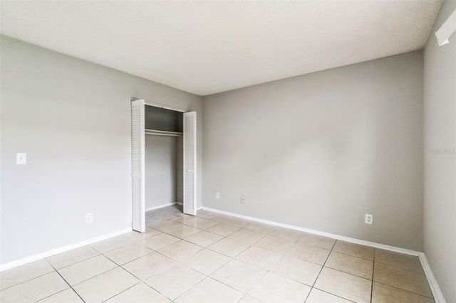 2 LAKE VILLA WAY, Kissimmee, FL 34743