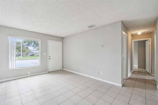 2 LAKE VILLA WAY, Kissimmee, FL 34743