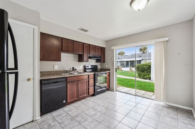 2 LAKE VILLA WAY, Kissimmee, FL 34743