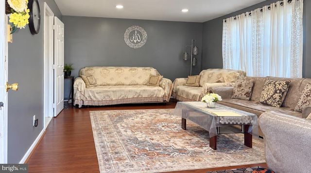 8597 BUSTLETON AVE, Philadelphia, PA 19152