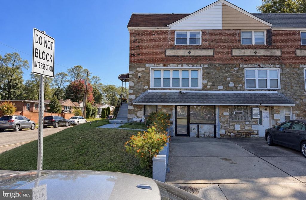 8597 BUSTLETON AVE, PHILADELPHIA, PA 19152 — photo 2