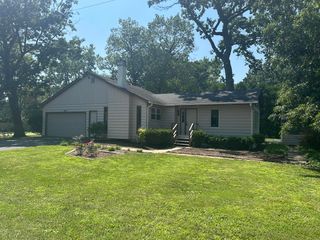 4104 Cornell Avenue, Park City, IL 60085