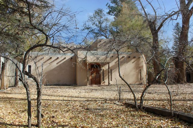 110 Mabel Dodge Lane Unit A and B Lane, Taos, NM 87571