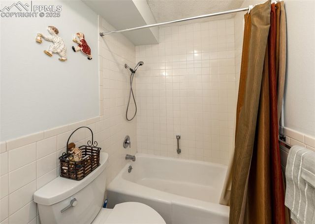 411 Lakewood Circle A802, Colorado Springs, CO 80910