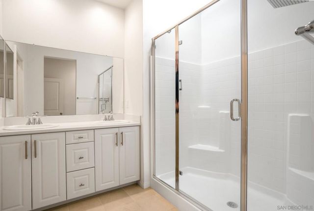 261 Gateway Ct, El Cajon, CA 92020