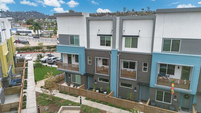 261 Gateway Ct, El Cajon, CA 92020