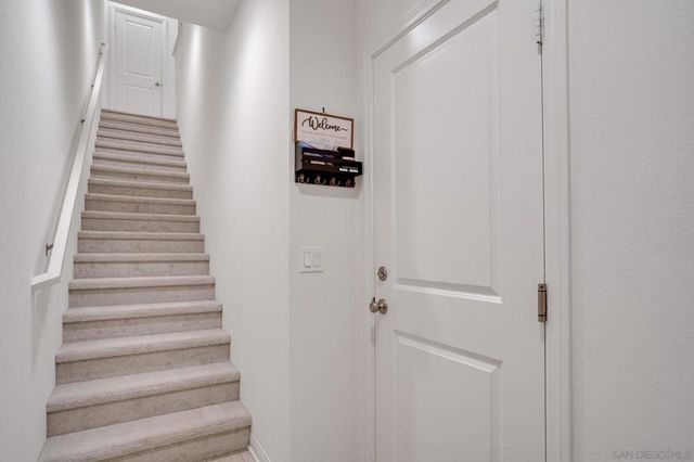 261 Gateway Ct, El Cajon, CA 92020