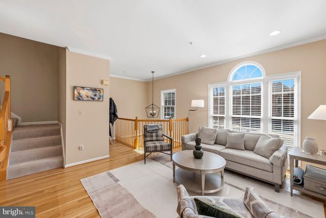 487 WINDING ROSE DR, Rockville, MD 20850