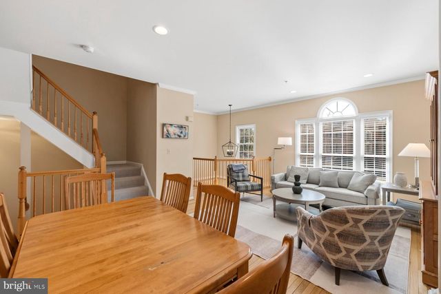 487 WINDING ROSE DR, Rockville, MD 20850