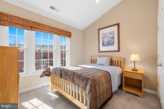 487 WINDING ROSE DR, Rockville, MD 20850