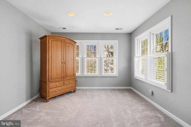 487 WINDING ROSE DR, Rockville, MD 20850