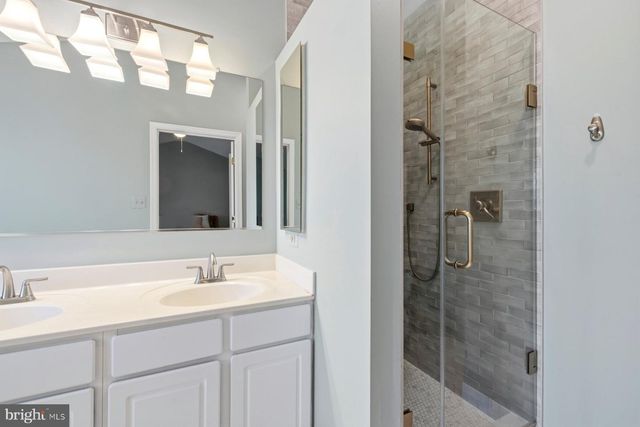 487 WINDING ROSE DR, Rockville, MD 20850