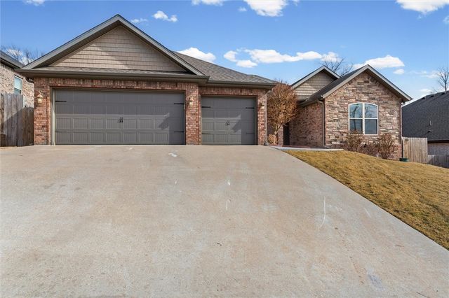 1206 Sycamore Street, Cave Springs, AR 72718