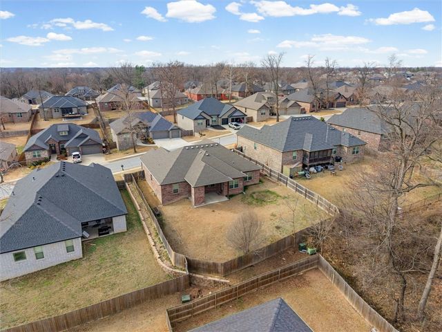 1206 Sycamore Street, Cave Springs, AR 72718