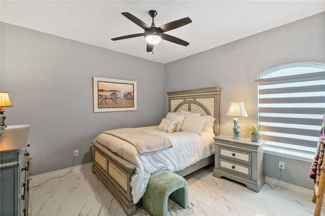 2626 Lannister Lane, Corpus Christi, TX 78415