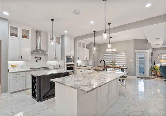 2626 Lannister Lane, Corpus Christi, TX 78415